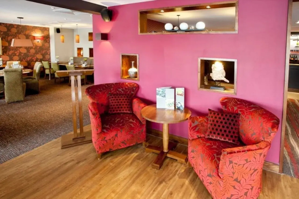 Premier Inn Inverness Centre - River Ness
