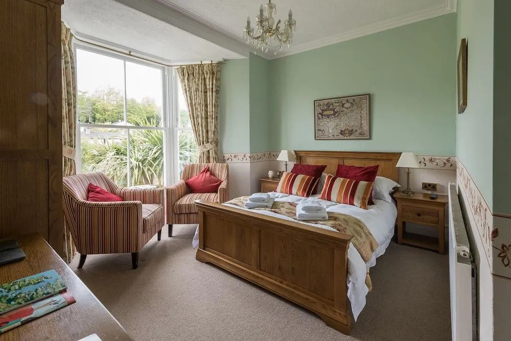 Cliftons Guest House