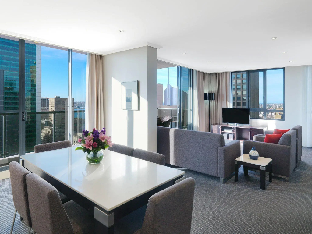 Meriton Suites Pitt Street, Sydney