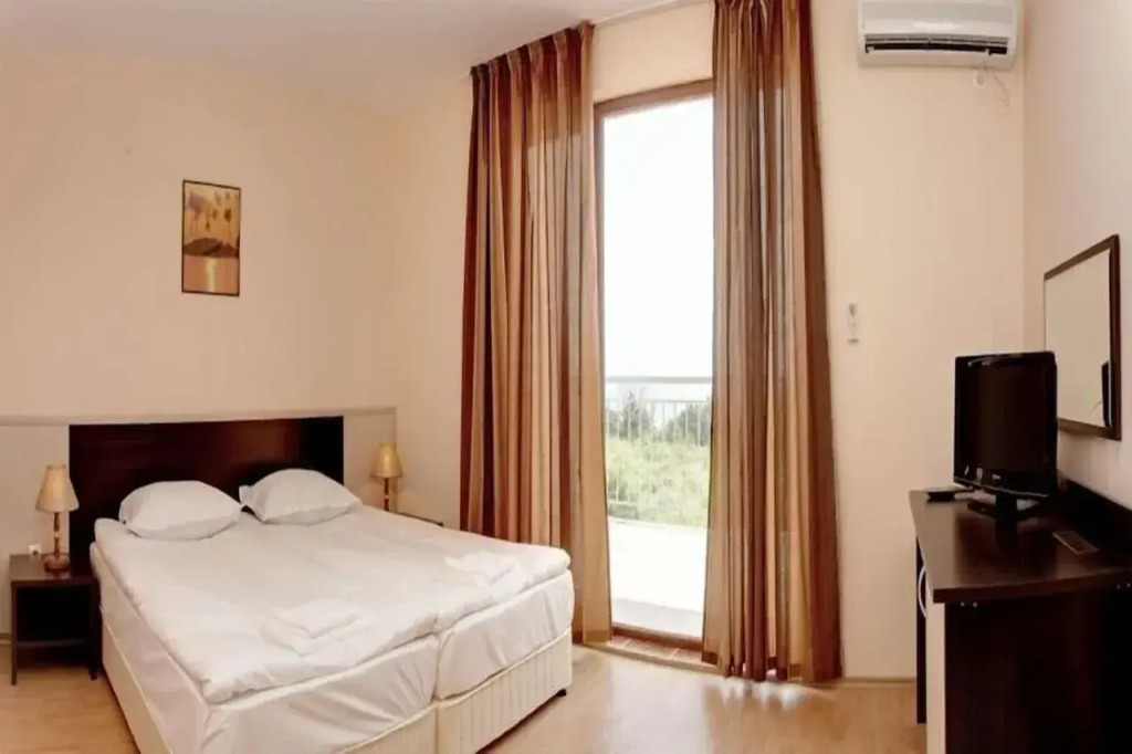 Hotel Vemara Club