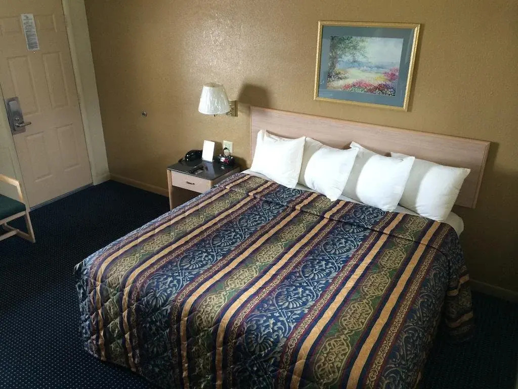 The Perrysburg Budget Inn
