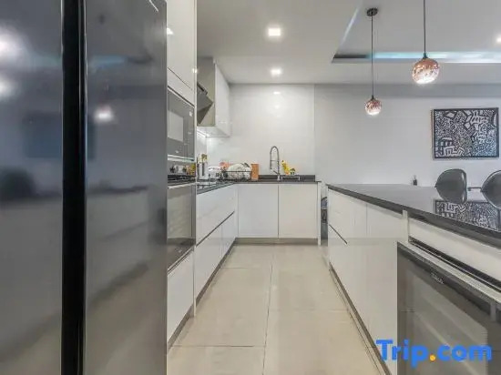 Thai Home Jomtien Deluxe3B Villa