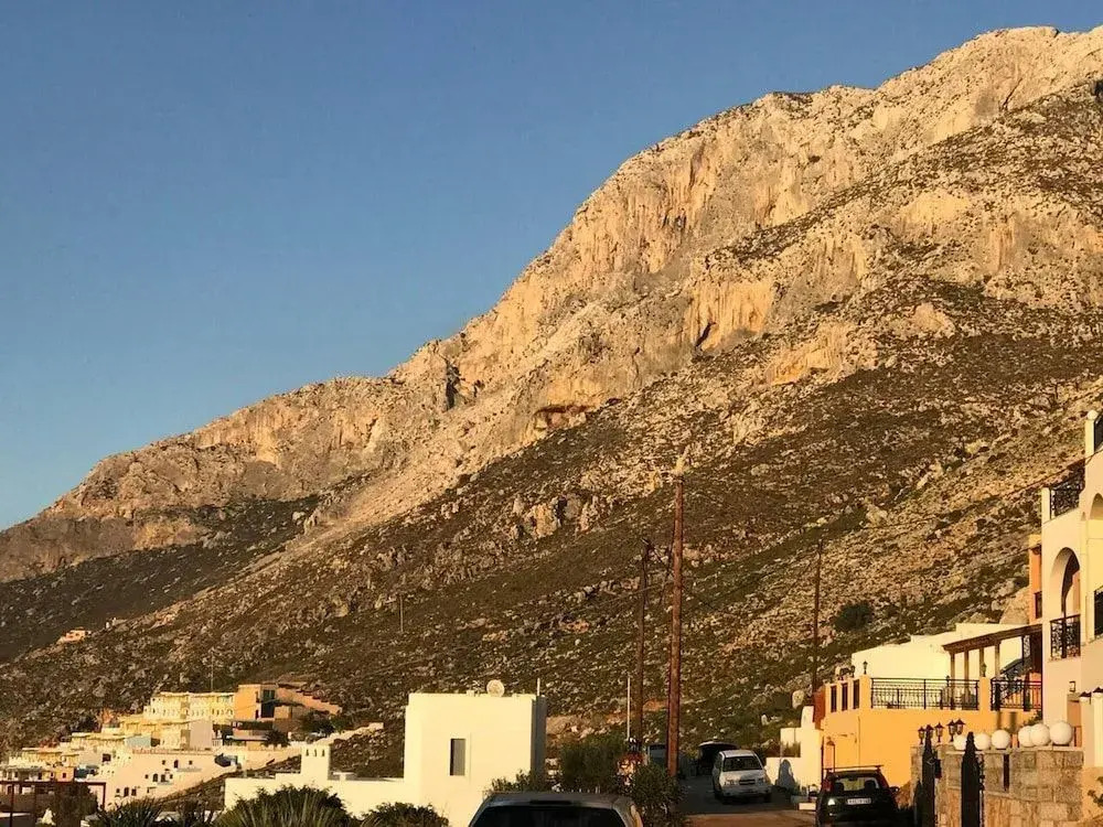 Grande Grotta Studios - Sleeps 8 - Free Parking