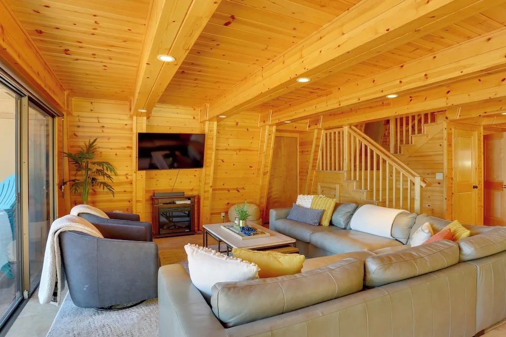 Westwood Lakefront Cabin w/ Hot Tub & Boat Dock!
