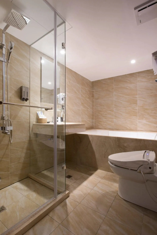Noble Hotel