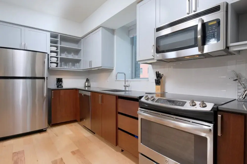 Global Luxury Suites near Union Station