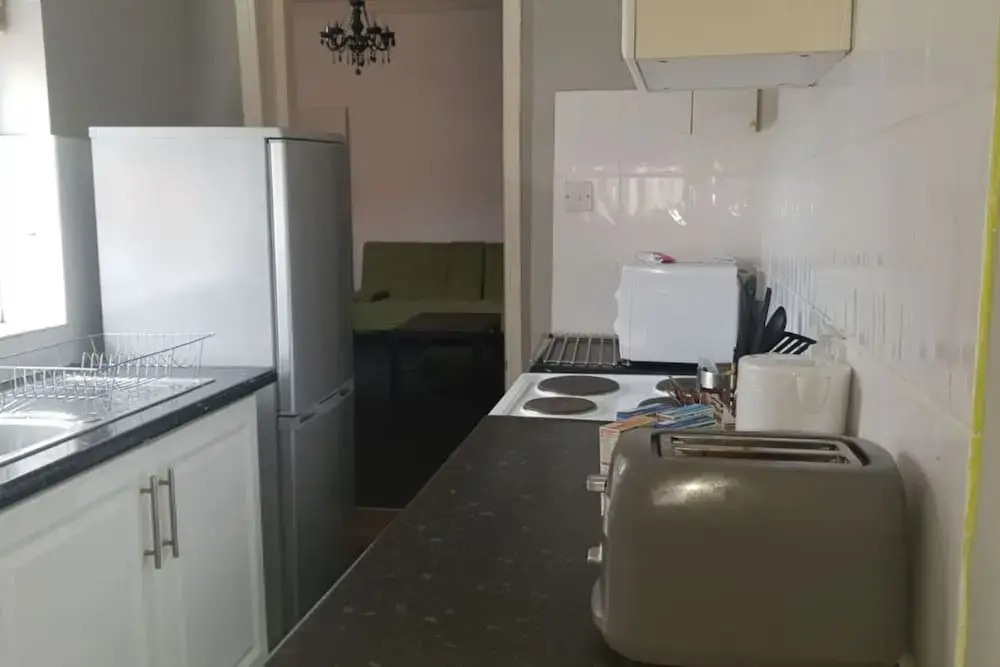 Gateshead's Amethyst 3 Bedroom Apt, Sleeps 6 Guest