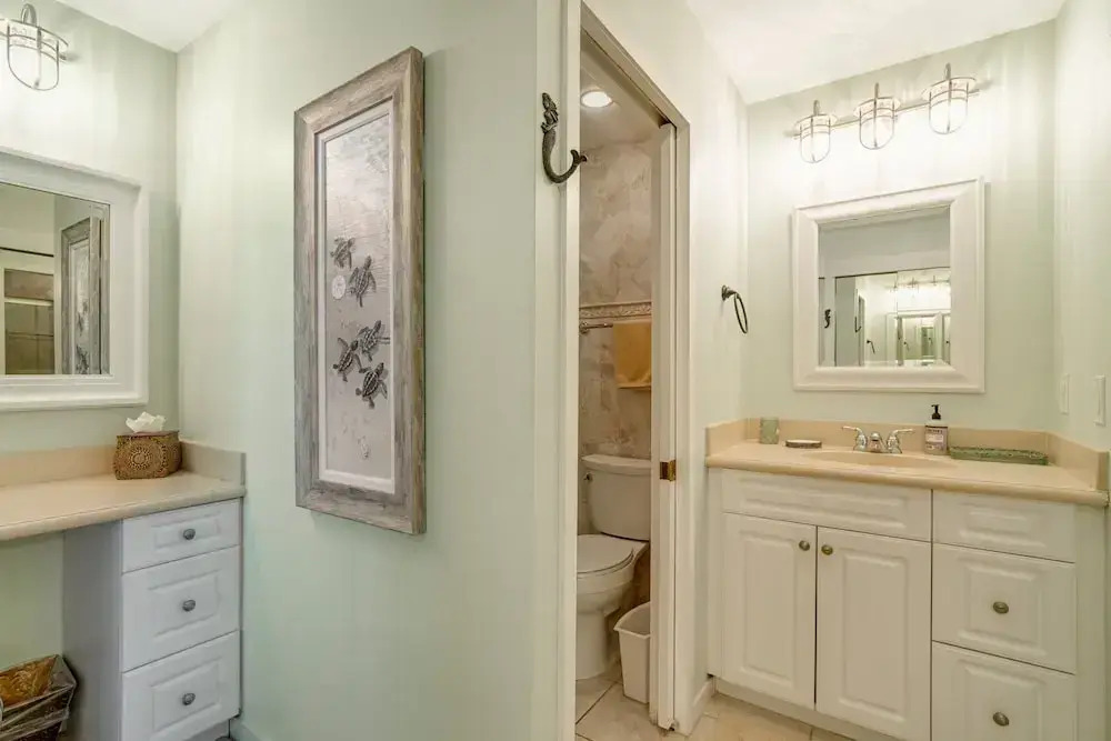 Upgraded Lake House Condo 1min To Siesta Key Beach