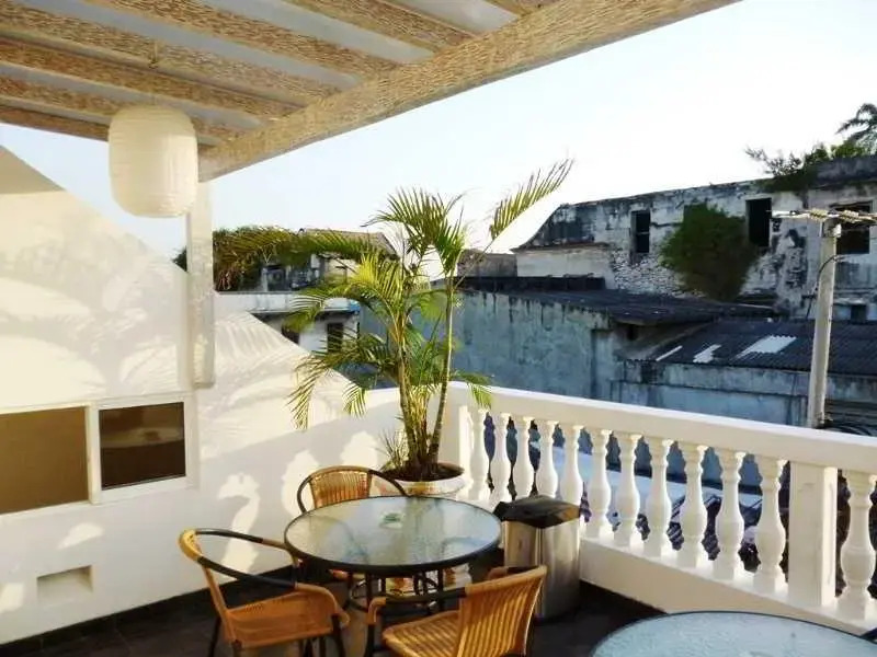 Artur Hostel