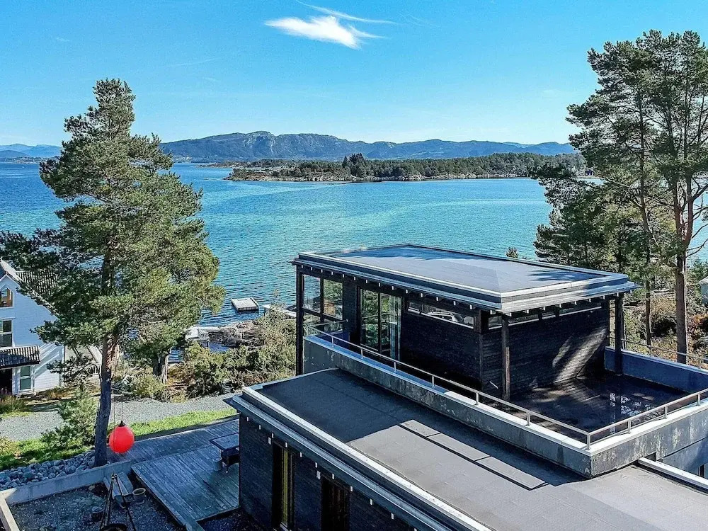 6 person holiday home in MOSTERHAMN