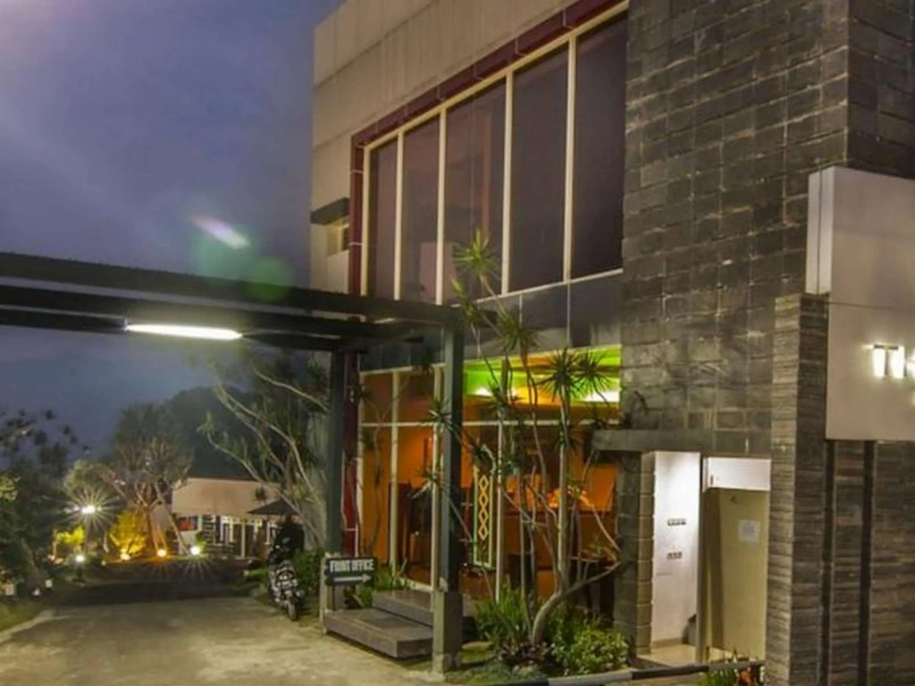 The Rizen Hotel