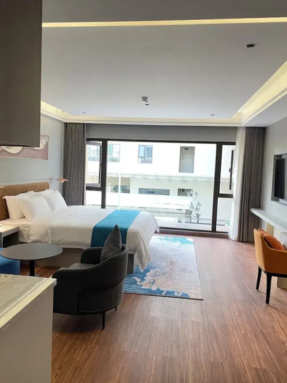 Sally Hotel