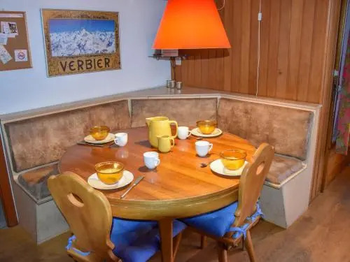 Apartment La Toura by Interhome
