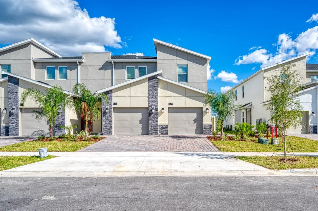 Wonderful Home with game room near Disney