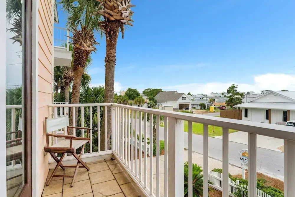 Beach Bay Getaway! Bayfront 4BR 4BA House Sleeps 12 Private Pool Boat Dock