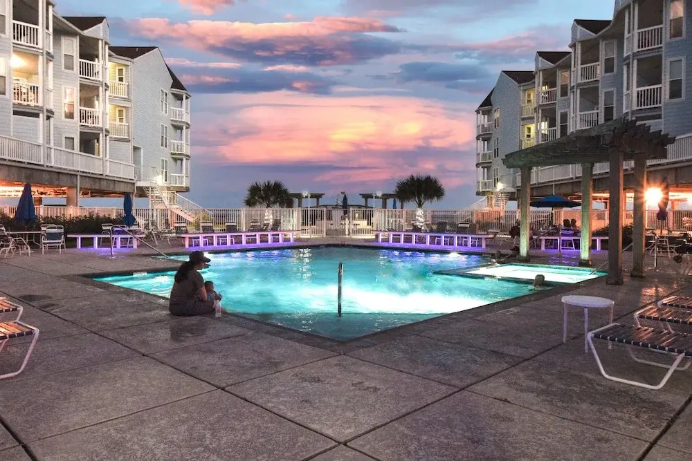 Seascape 1322 2 Bedroom Condo by RedAwning