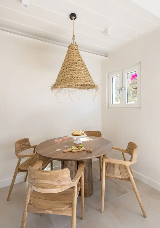 Etesians Suites & Villas