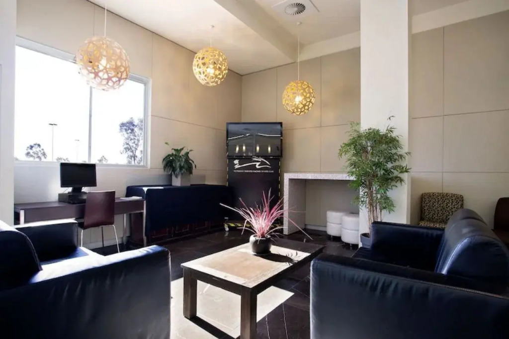 Mantra Melbourne Melton