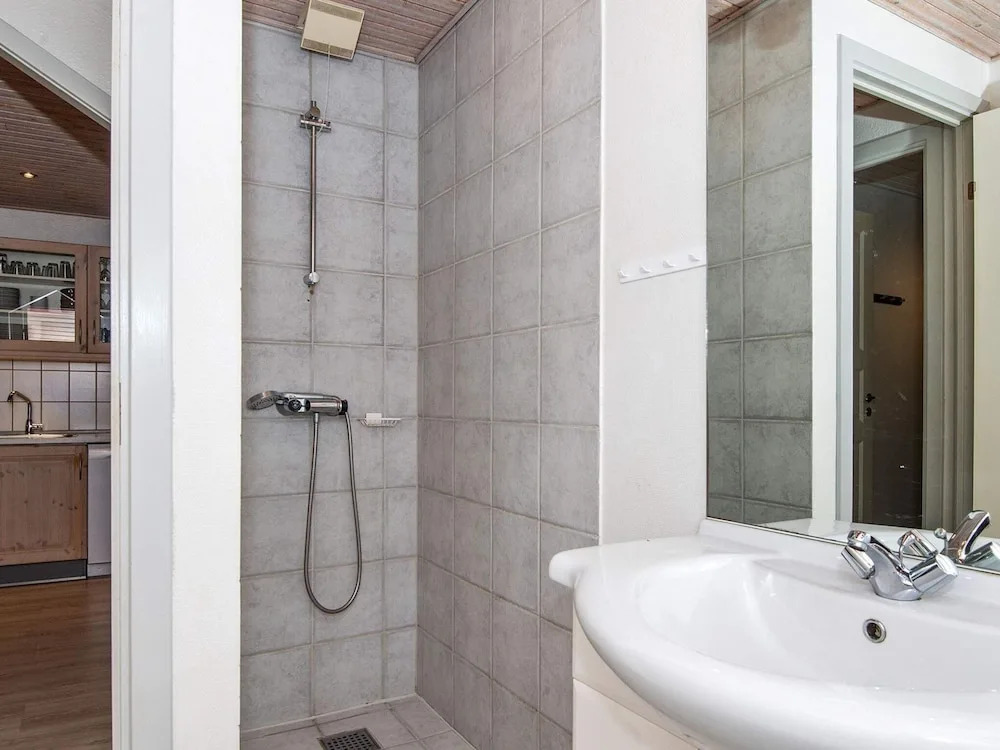 10 Person Holiday Home in Henne