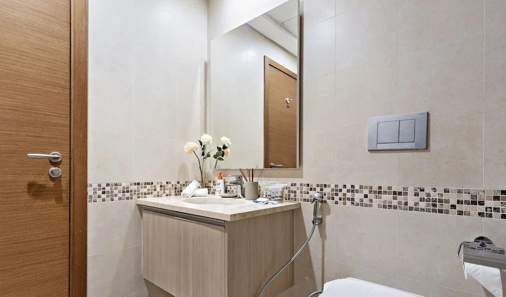 WelHome - Luxury Apt Close to Yas Water and Ferrari World