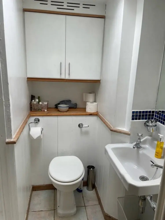 4 Bedroom House Near Seven Dials