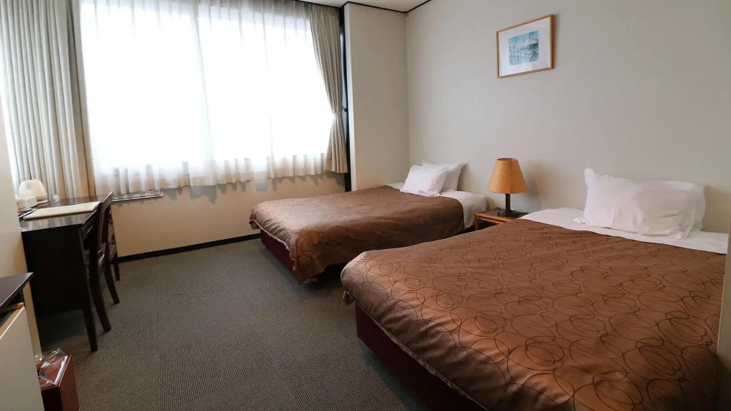 Hotel Zurich Toho 2001
