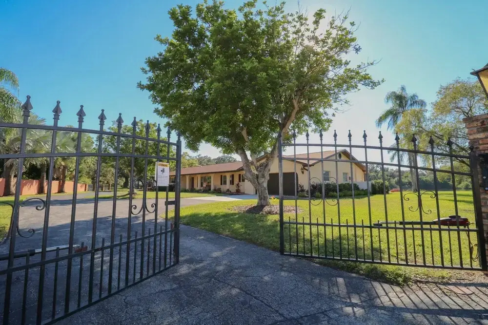Lake O Woods Lake Front Gated Private Pool Home. Just 5 Miles To The Beach 3 Bedroom Home by RedAwning