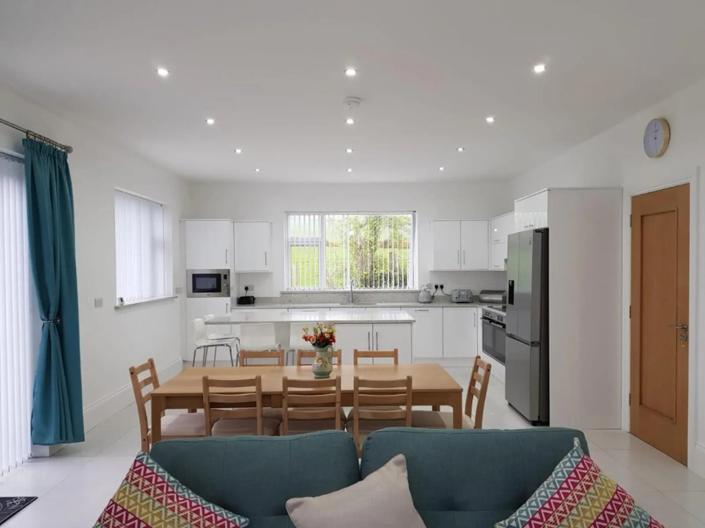 Annies holiday house Moville/Greencastle area