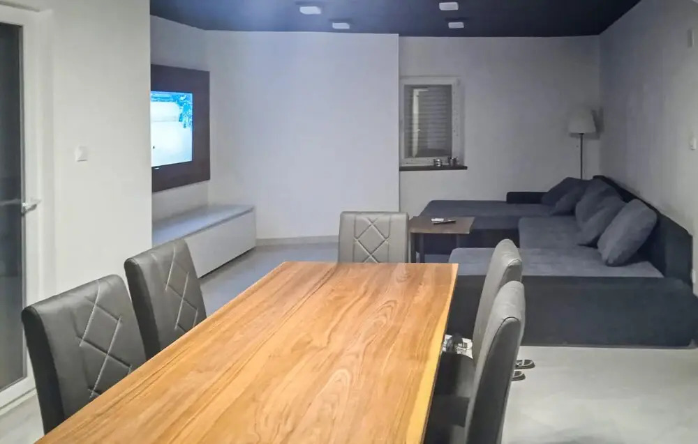 Awesome Apartment in Povlja With 2 Bedrooms and Wifi