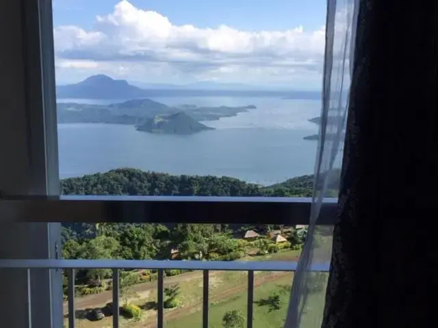 Wind Residences Tower 4 18th Floor