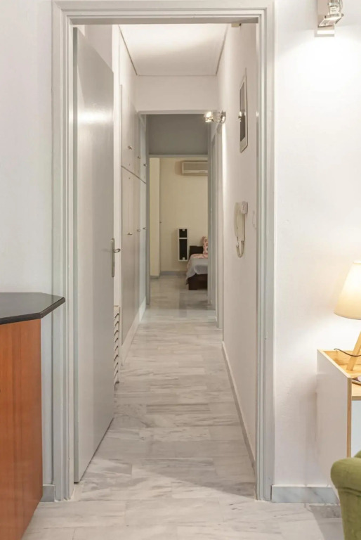 Sunny 75 sq m 2nd floor Apt @historic center-bohemian Psiri-VFM