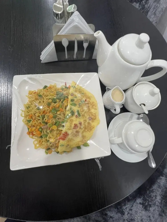 Thapunchline Apartments & Hotels