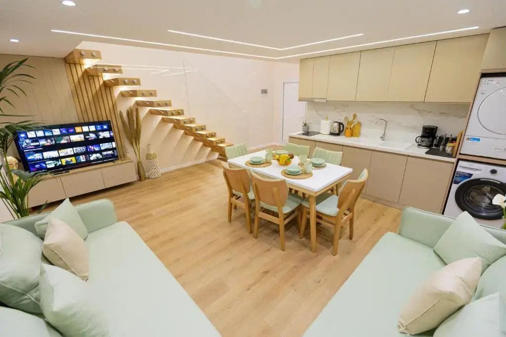 Arial Lofts