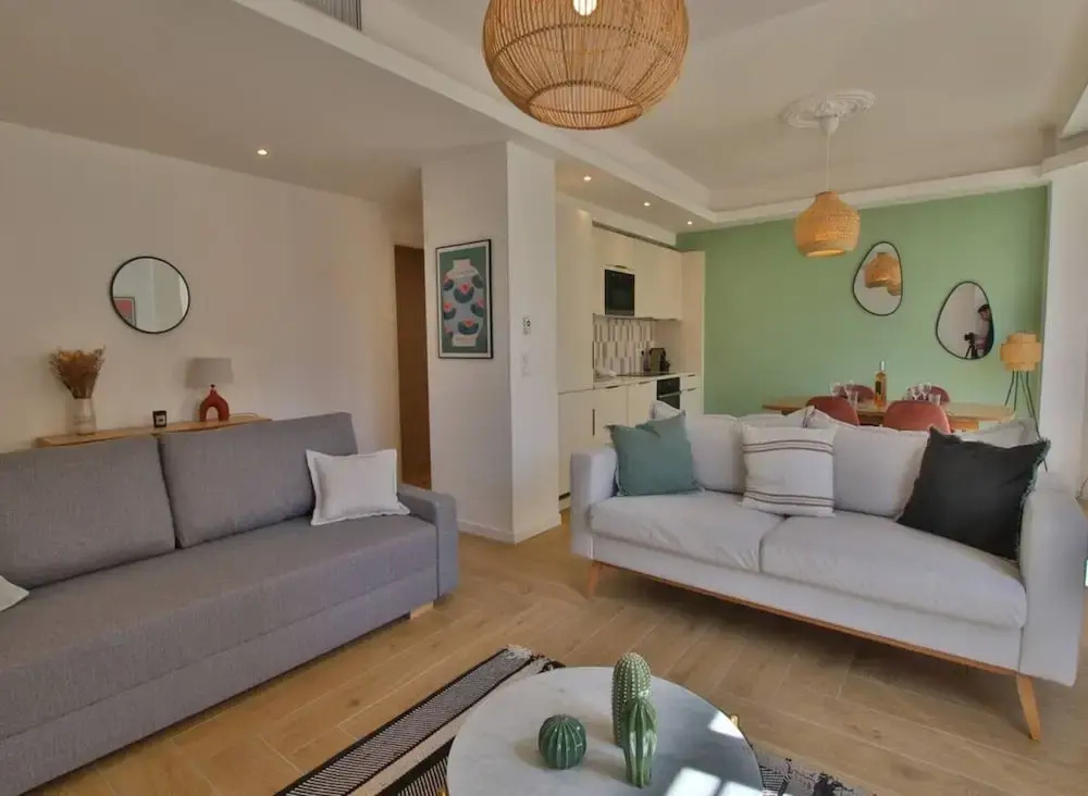 Apartment in Antibes Near Sandy Beaches