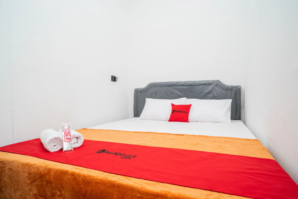 RedDoorz @ Aralia Harapan Indah