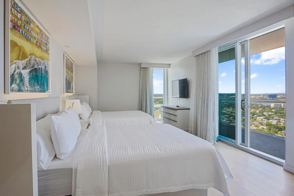 Daytona Grande Oceanfront Resort