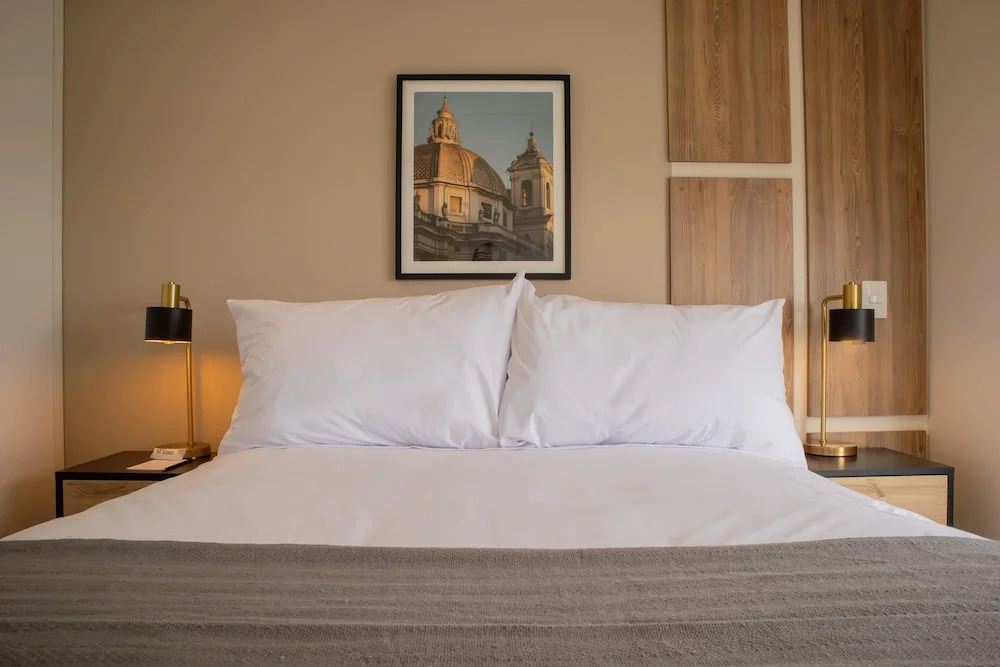 w Elegant 1BR Retreat in the Heart of San Isidro