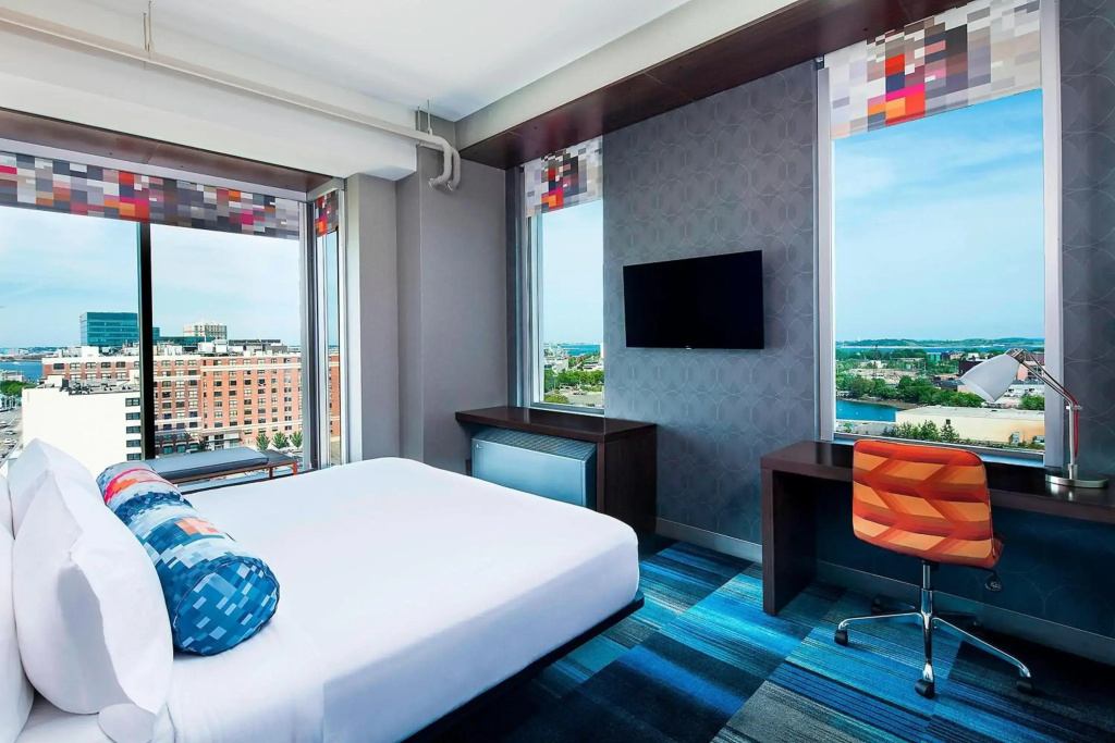 Aloft by Marriott Boston Seaport District