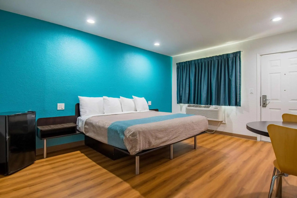 Motel 6-San Bernardino, CA - Downtown