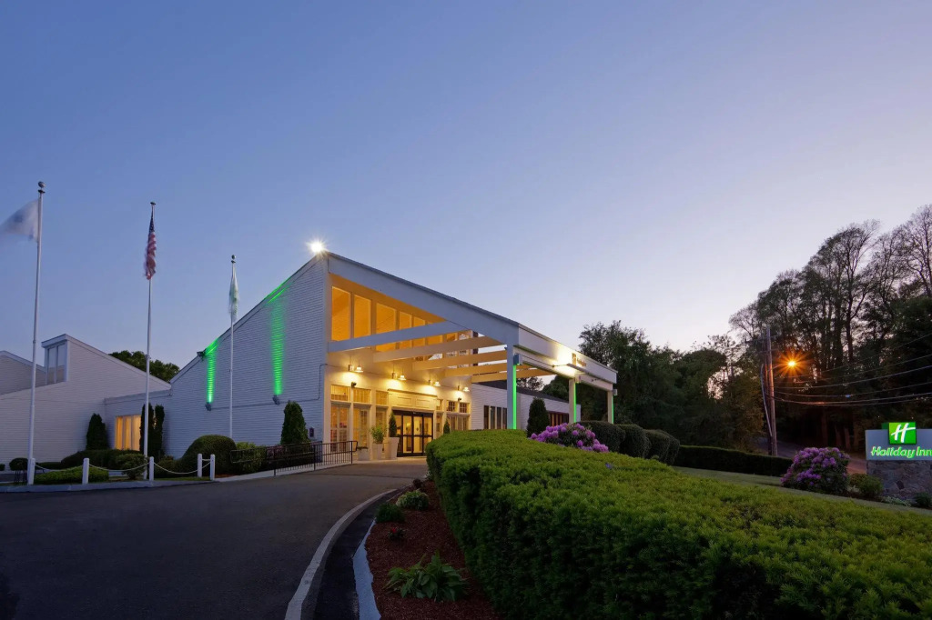 Iris Hotel Cape Cod