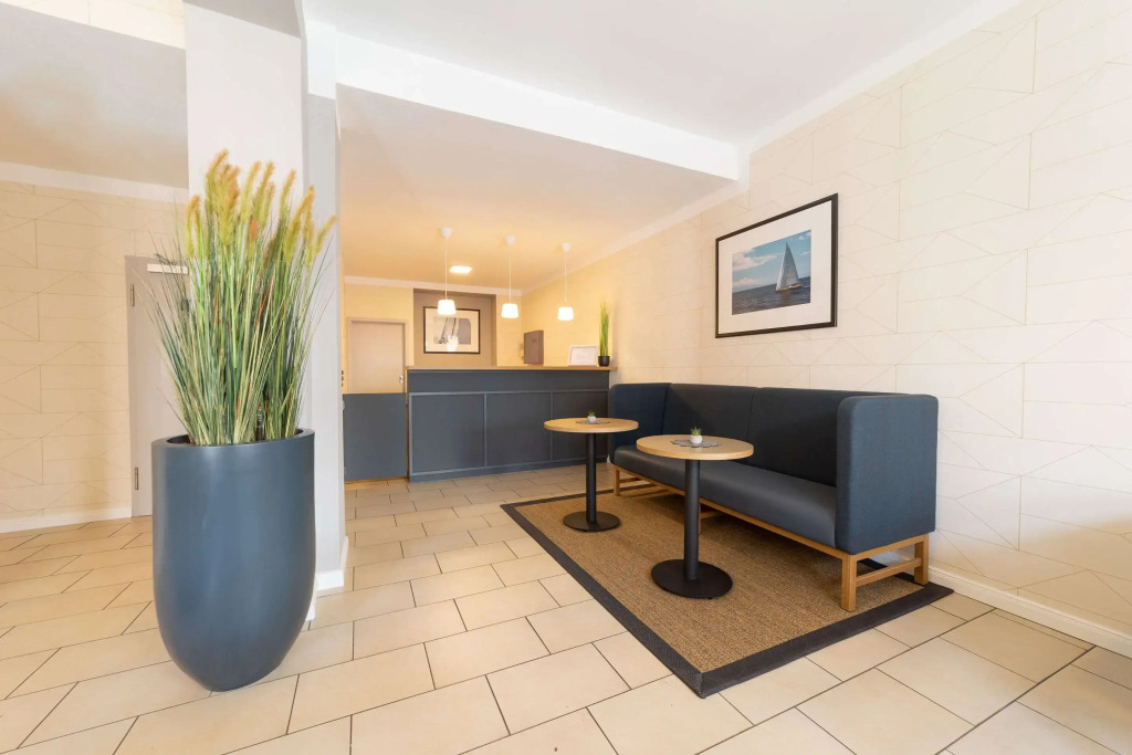 Comfort Hotel tom Kyle