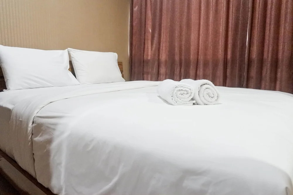 Minimalist 2BR Apartment at Tamansari Papilio