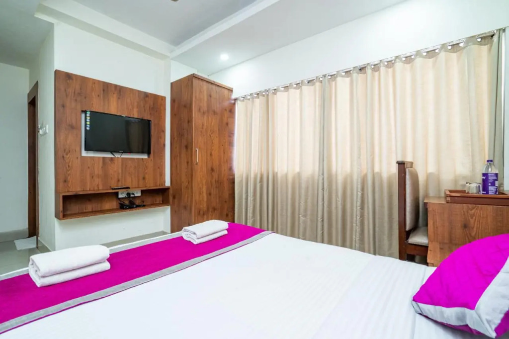 Nexstay Crystal Residency