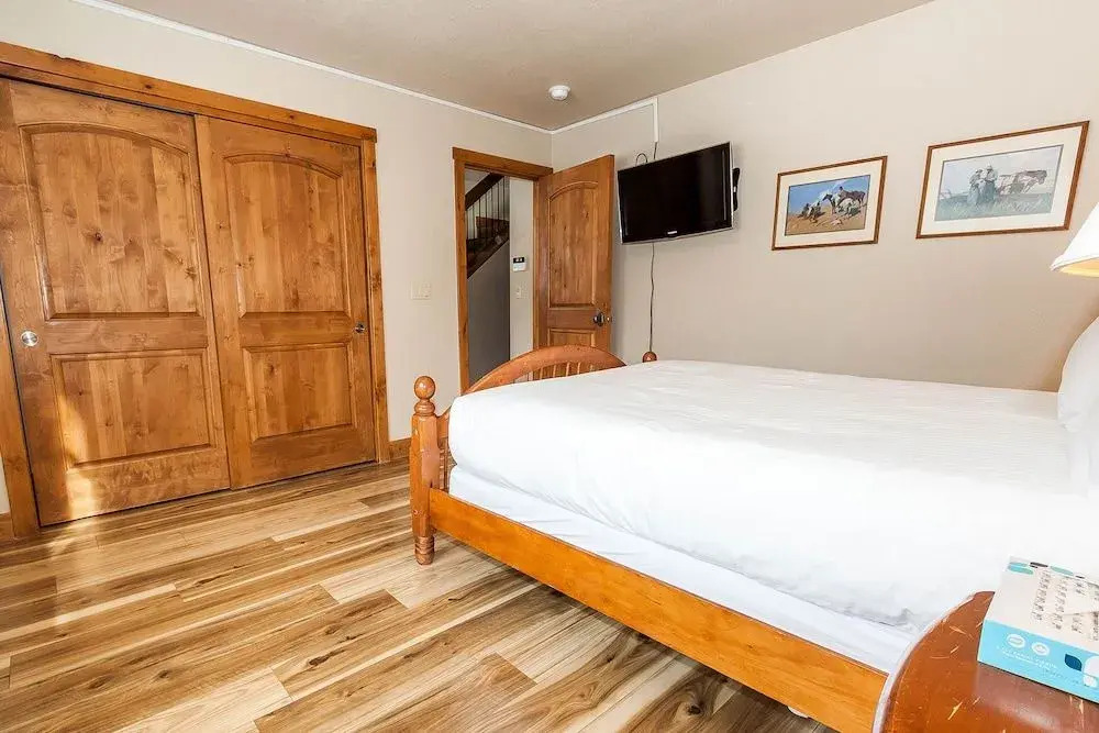 Rasor Court #20 by Summit County Mountain Retreats