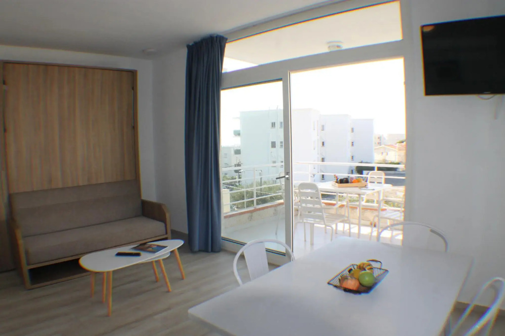 Rescator Resort 326 In Roses
