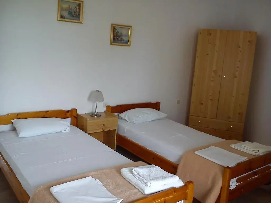 Mylos Rooms