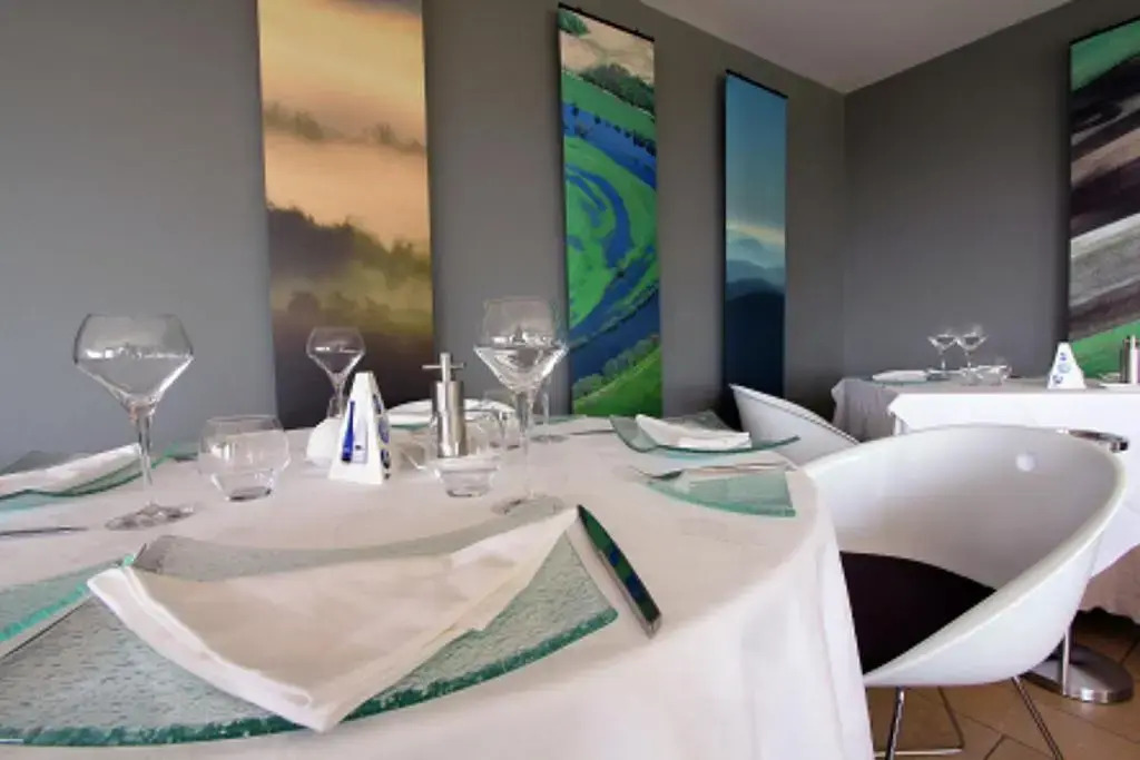 Hôtel Restaurant La Montagne De Brancion