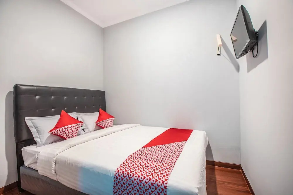 Urbanview Hotel Arafuru Residence Duren Sawit