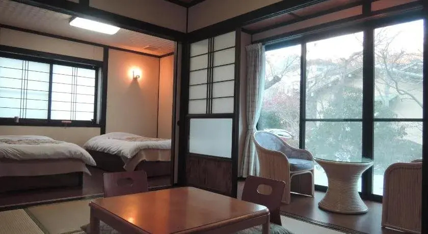 Mizuwake Minshuku Mura