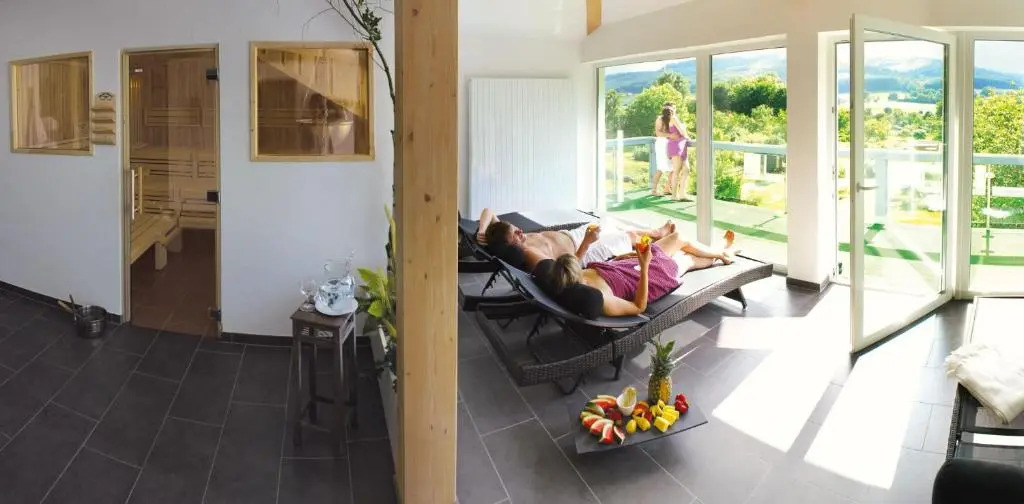 Hotel & Restaurant Kronenhof am Weser-Radweg